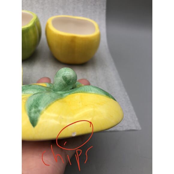 3 COLORFUL MINI CONDIMENT PEPPER SHAPED SERVING BOWLS w/LIDS (has chip) READ - Picture 2 of 10